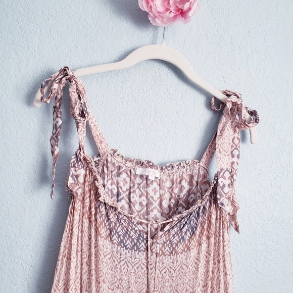 Olivialious Neutral Bohemian Tiered Midi Dress - Picture 5 of 10